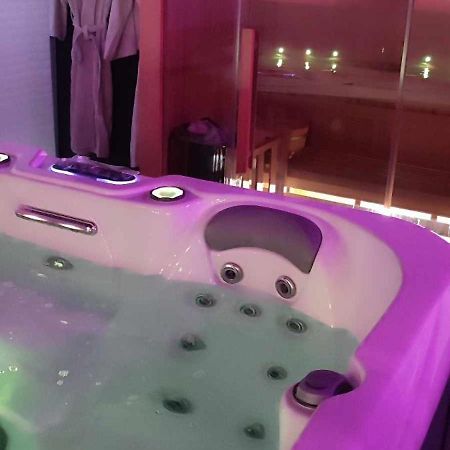 Avec Toi Suite Spa Barlin Exterior foto